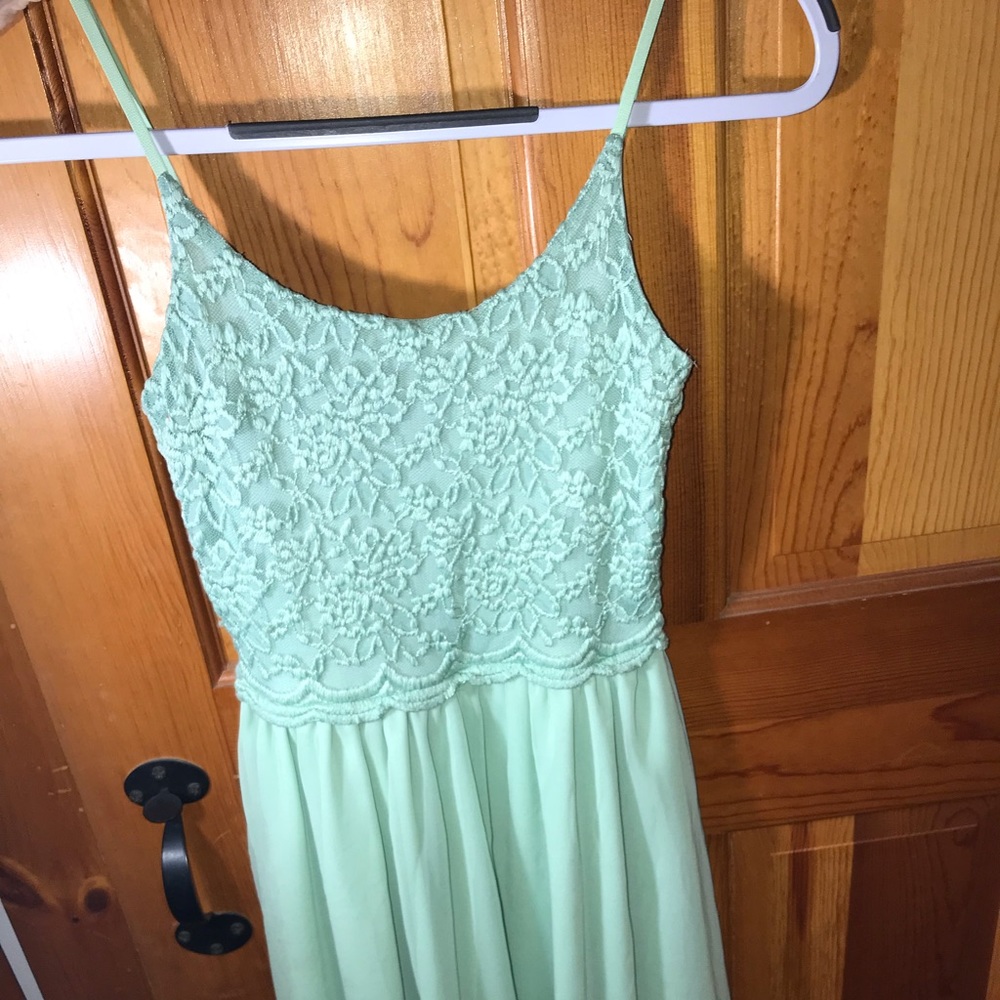 Light green dress
